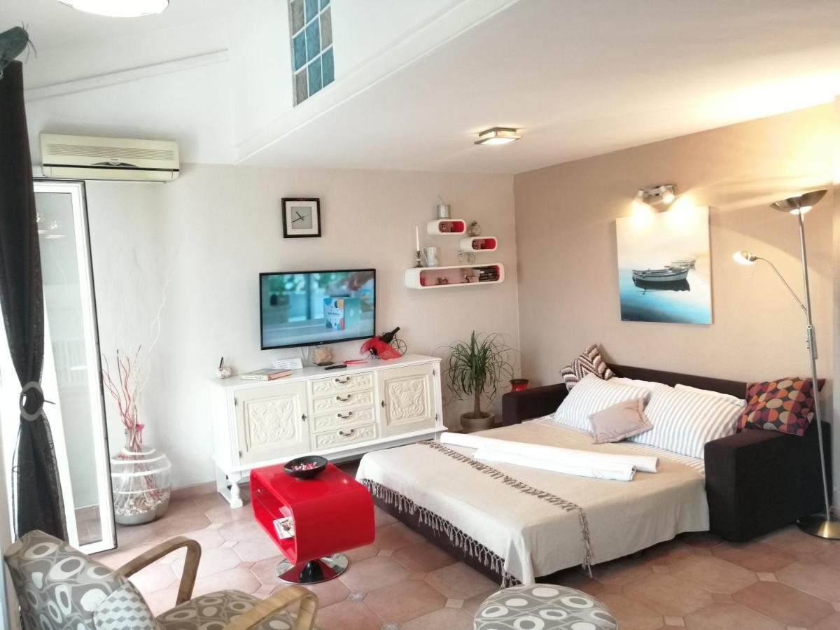 Apartman Lucija 2 로비니 외부 사진